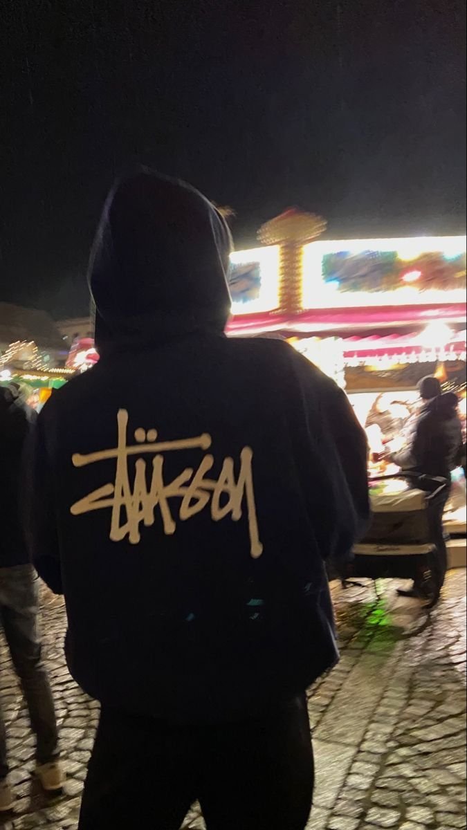 The Ultimate Guide to Stussy Hoodies Style, Comfort, and Trends