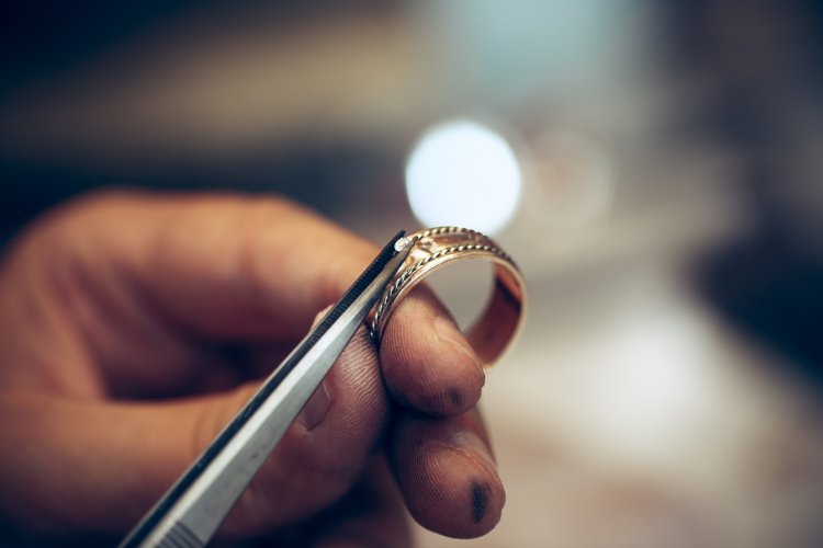 Jewelry Repair Service vs. Replacement - Which Option Is Best for You?