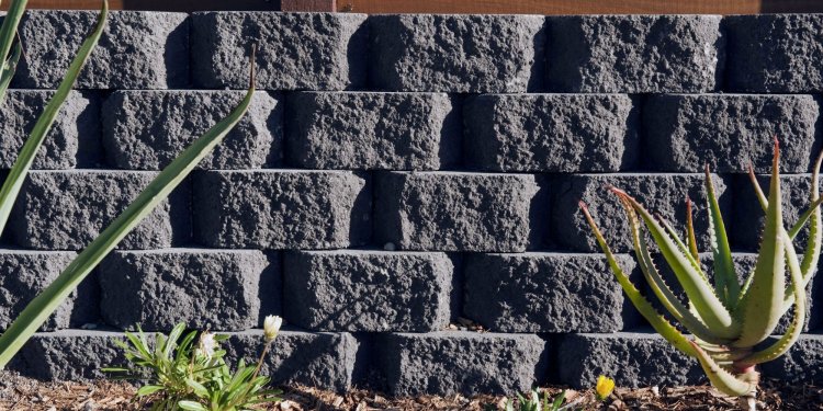 Durable and Stylish Masonry Retaining Wall in Albuquerque NM