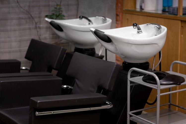 Hair Salon Suite Rental vs Booth Rental Understanding the Key Differences