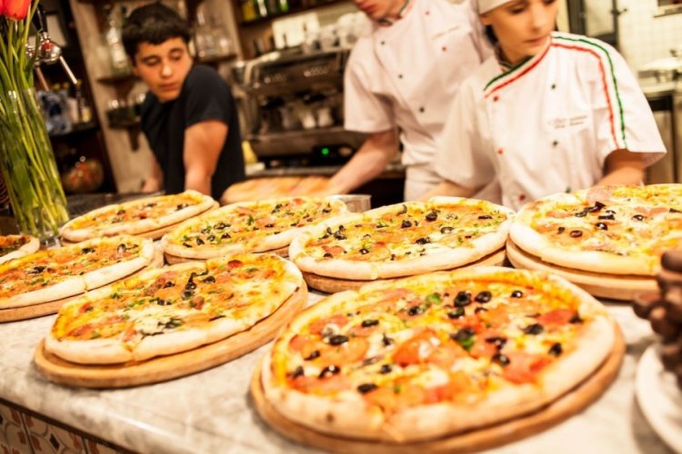 Pizza Catering in Sydney – Delicious Solutions for Every Event