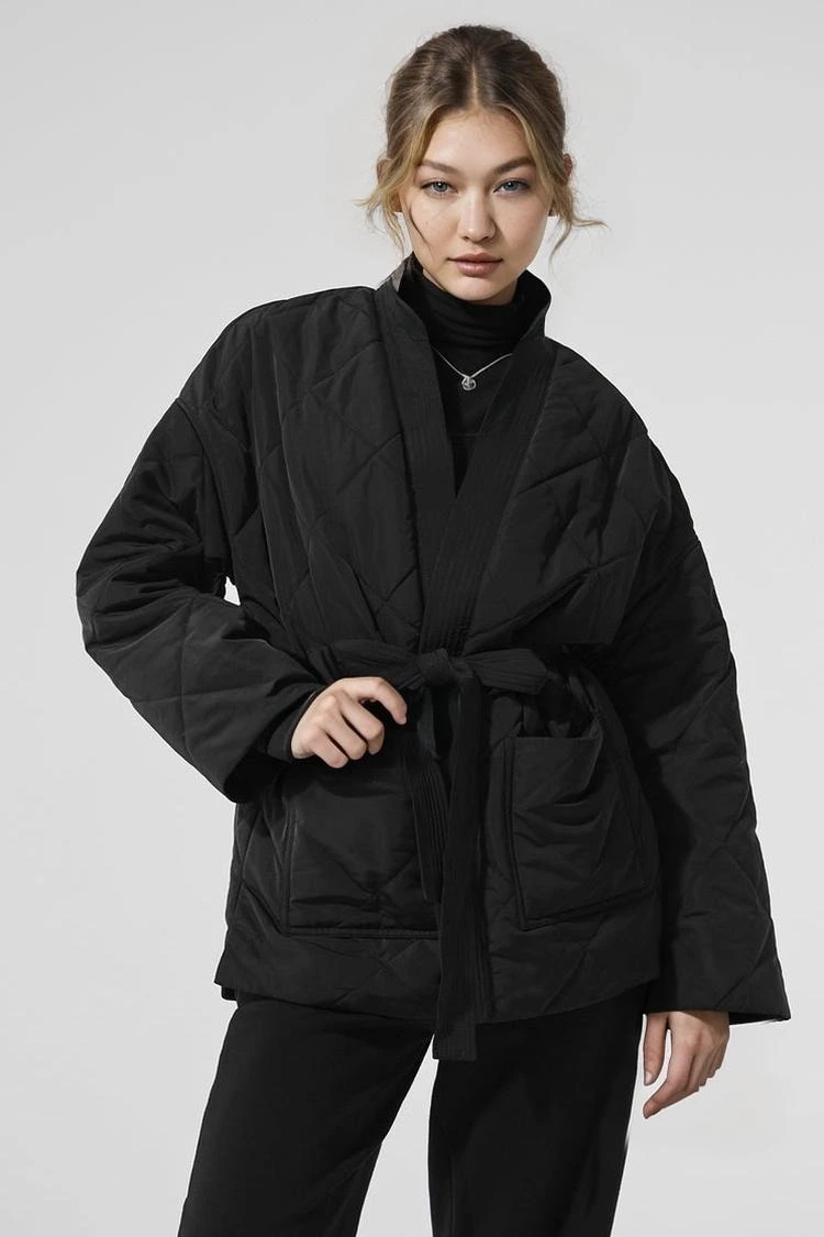 What Makes Alo Coat So Comfortable?