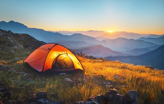 Why Gazebo Tents for Sale and Canoe for Sale South Africa Are Perfect for Summer Escapes